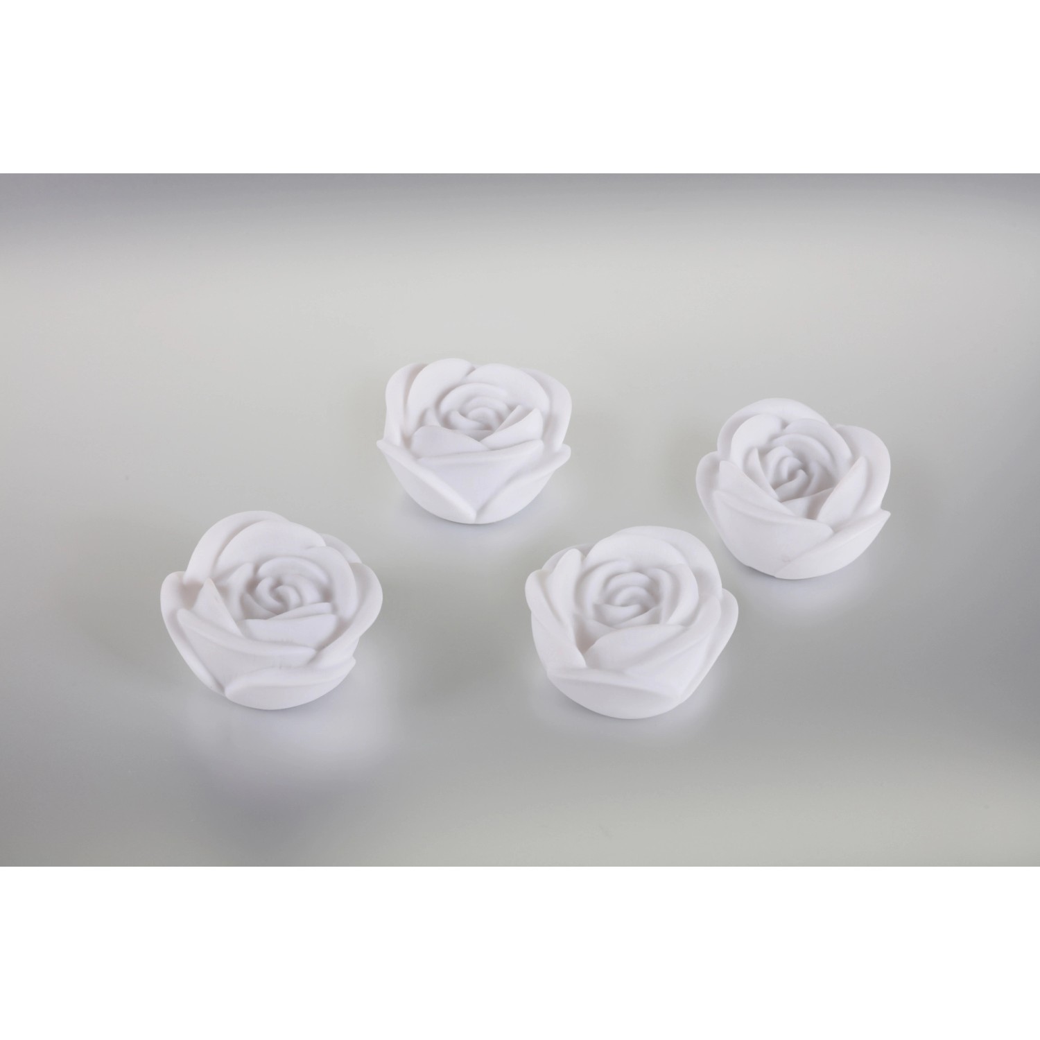 4-er LED Deko Rosen White Kunststoff 4 x 6,5 x 6,5 x 3,5 cm Weiß