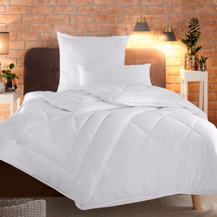 my home Microfaserbettdecke »Baca, Bettdecke 135x200 cm, 155x220 cm und weitere Größen« 4-Jahreszeiten Füllung aushochwertiger6D-Hohlfaser Bezug Polyester 1 Stk. tlg. Bettdecken, Sommer, Winter, 4-Jahreszeiten, Decke