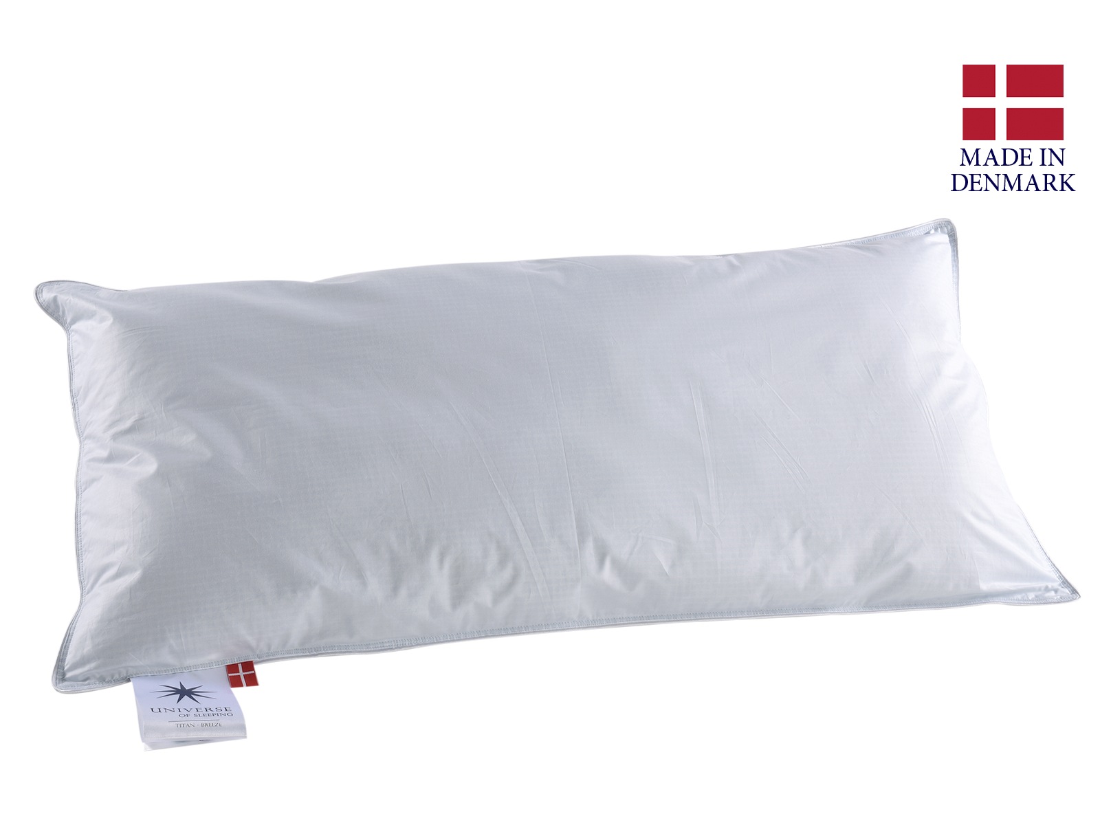 Universe of sleeping Kunstfaserkopfkissen »Titan Breeze Klimaaktives Baumwollbezug, klimaregulierendes Kissen« Füllung: 100% recycelte weiche Faserbällchen 1 Stk. tlg. Kopfkissen 40x80 cm, Medium Höhe, Made in Denmark