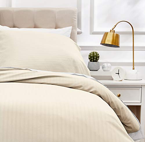 Amazon Basics 2-teiliges Mikrofaser-Bettwäsche-Set, Einzelbett, Bettbezug 135 x 200 cm & 1 Kissenbezug 80 x 80 cm, Beige, gestreift