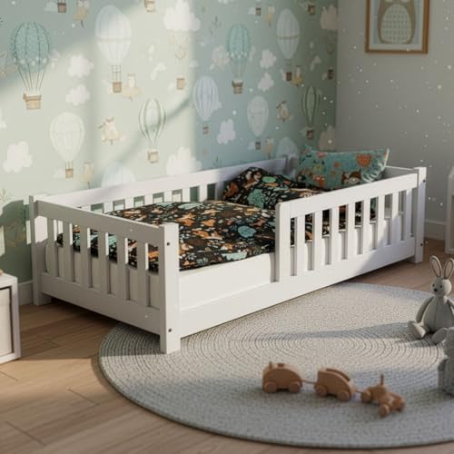 Juskys Kinderbett Naya - 80x160 cm Bett mit Rausfallschutz & Lattenrost - Holz Bodenbett für Kinder 3-10 Jahre - modernes Bettgestell Weiß