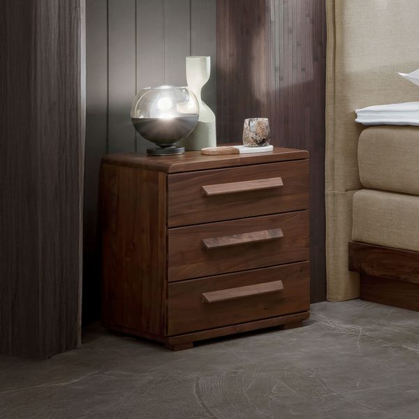 Nachttisch Malea Nussbaum Massivholz H 57cm