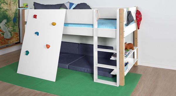 Mini-Hochbett Kids Town Buche teilmassiv mit Lattenrost und Kletterwand