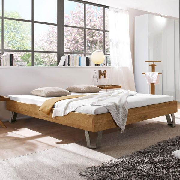 Bett Aveiros Wildeiche Massivholz ohne Kopfteil